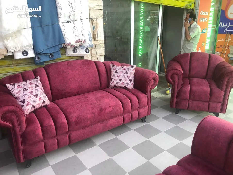 طقم كنب 7 مقاعد لون خمري + 6 قرن