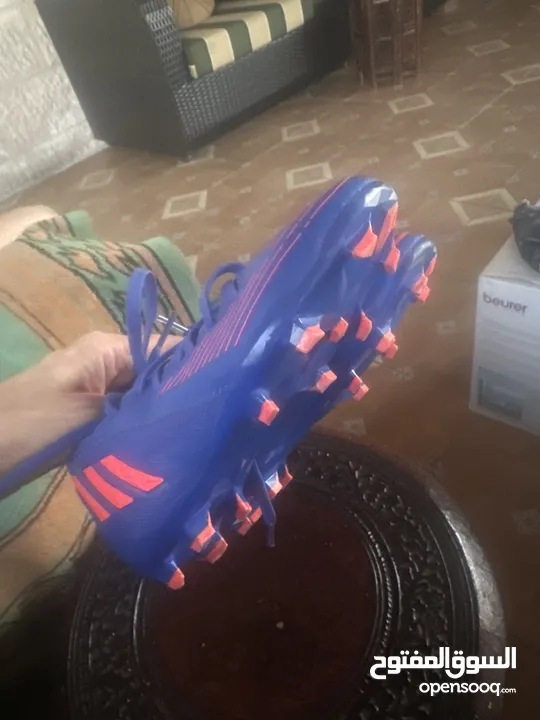 حذاء رياضي اصلي جديد