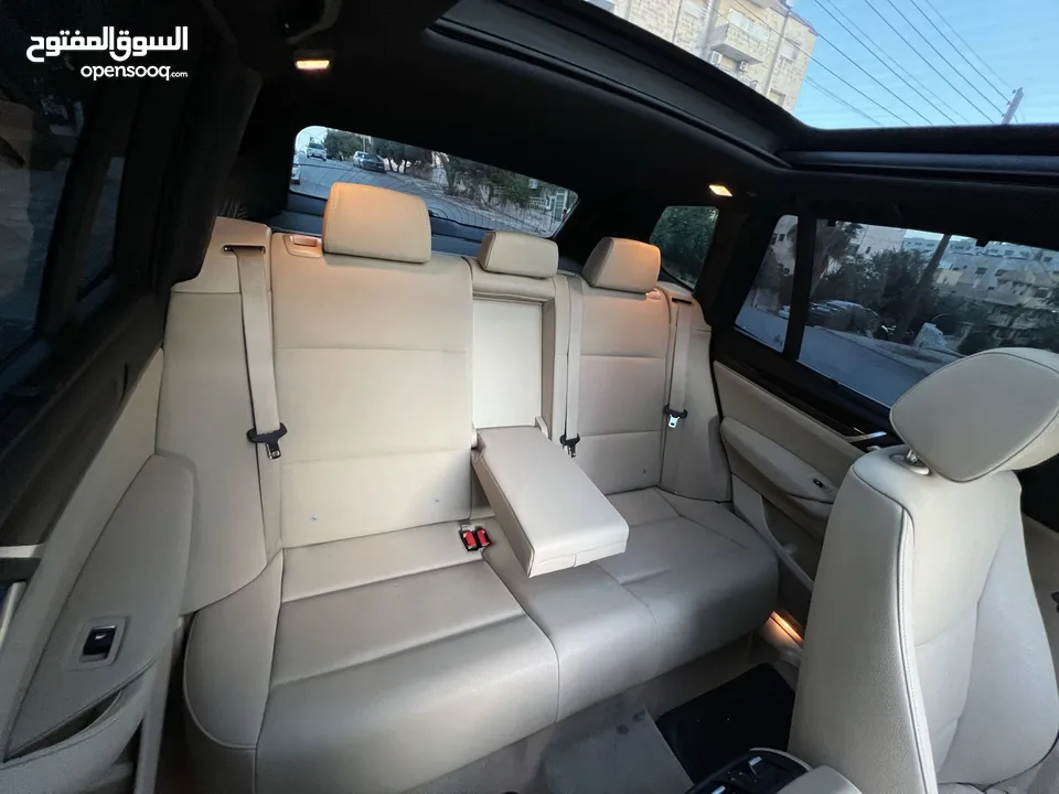 BMW x3 2016  Fully loaded  Bought from dealership  1 owner  All services from dealership  7 jayed