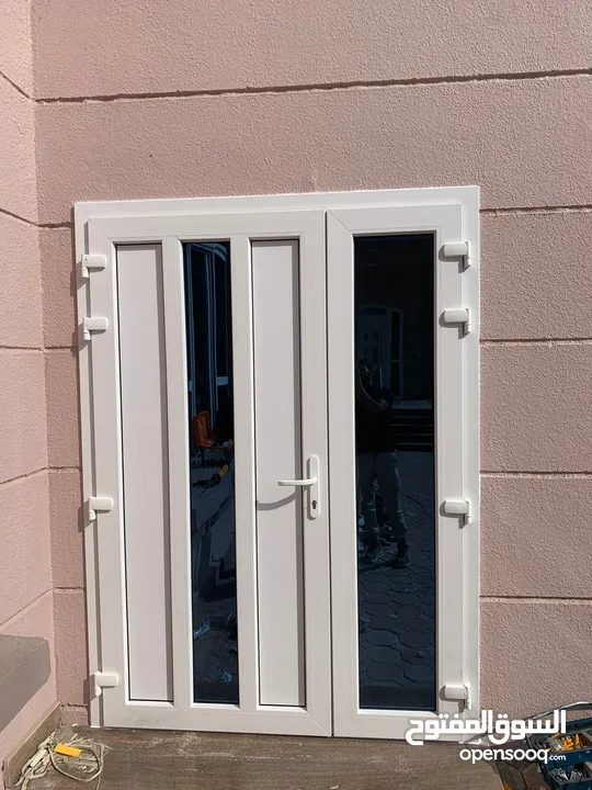 صيانة أبواب و نوافذ UPVC