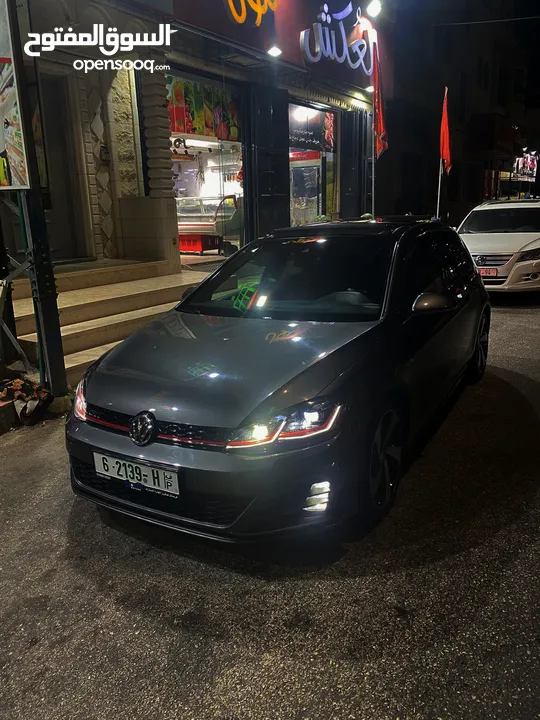 جولف GTI mk7.5  للبيع ع الكاش بسعر حرررق