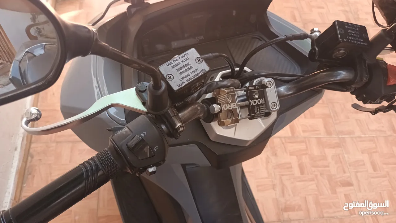 sym jet x 200