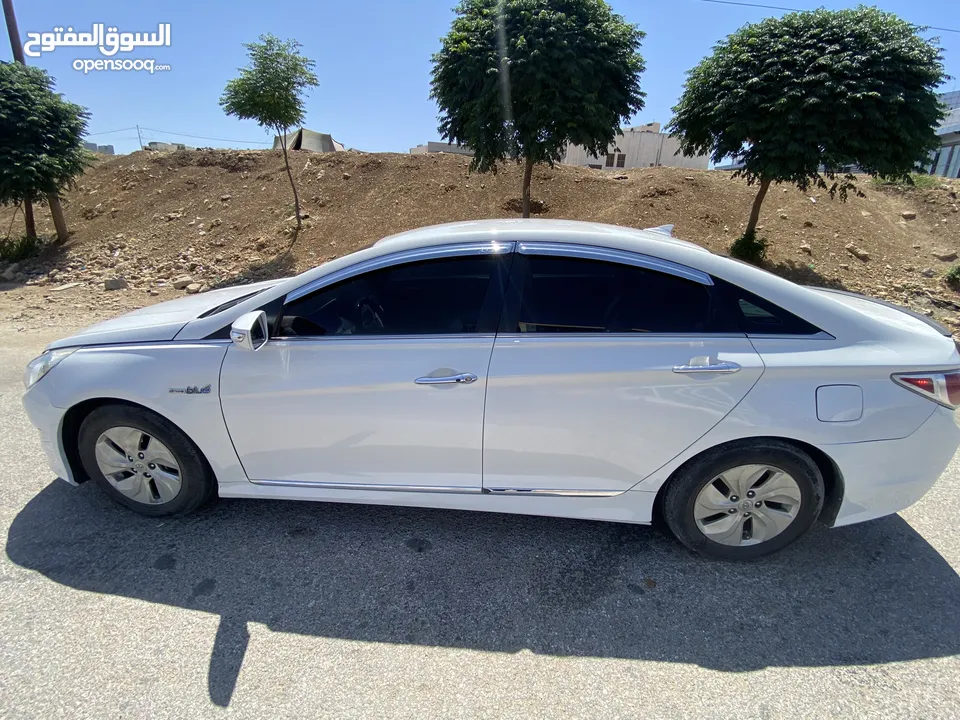 هيونداي سوناتا 2015  2 جيد
