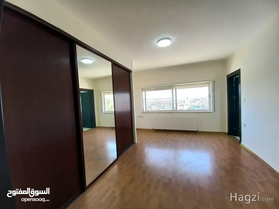 شقة غير مفروشة للإيجار 375م2 ( Property 16734 ) سنوي فقط