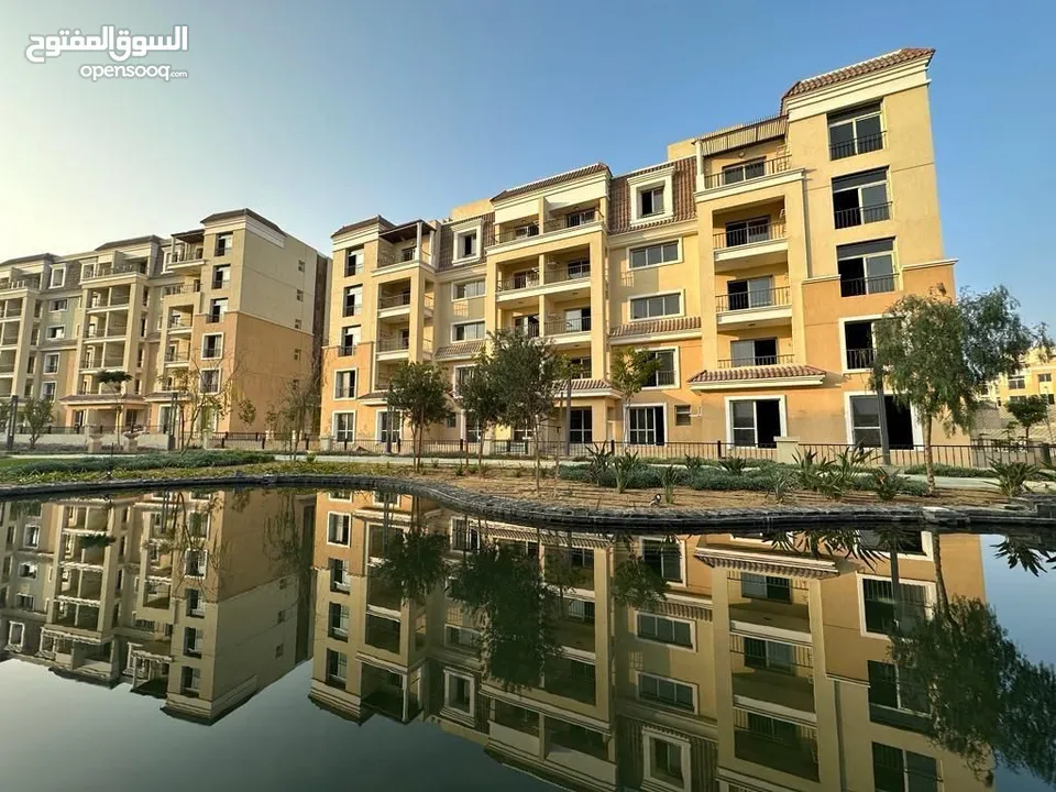 #شقه مميزه للبيع في كمبوند سراي 3 غرف بمقدم 850 الف و قسط ع 8 سنين