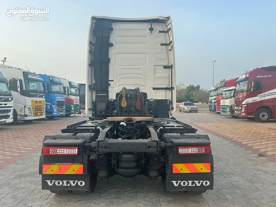 ‎ Volvo tractor unit automatic gear year راس تريلة فولفو جير اتوماتيك 2015