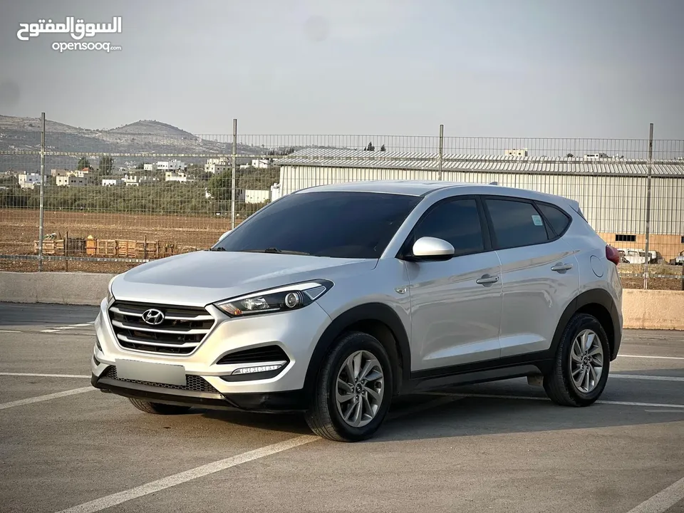 هونداي توسان/2017  فل بدون فتحة سقف 4x4