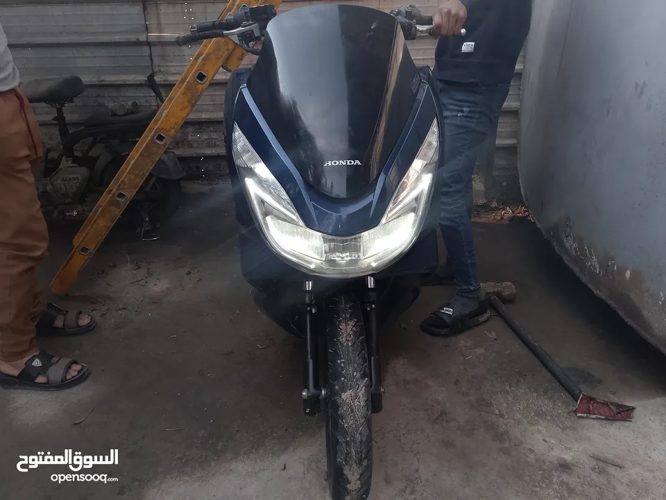 دراجه PCX بي سي اكس