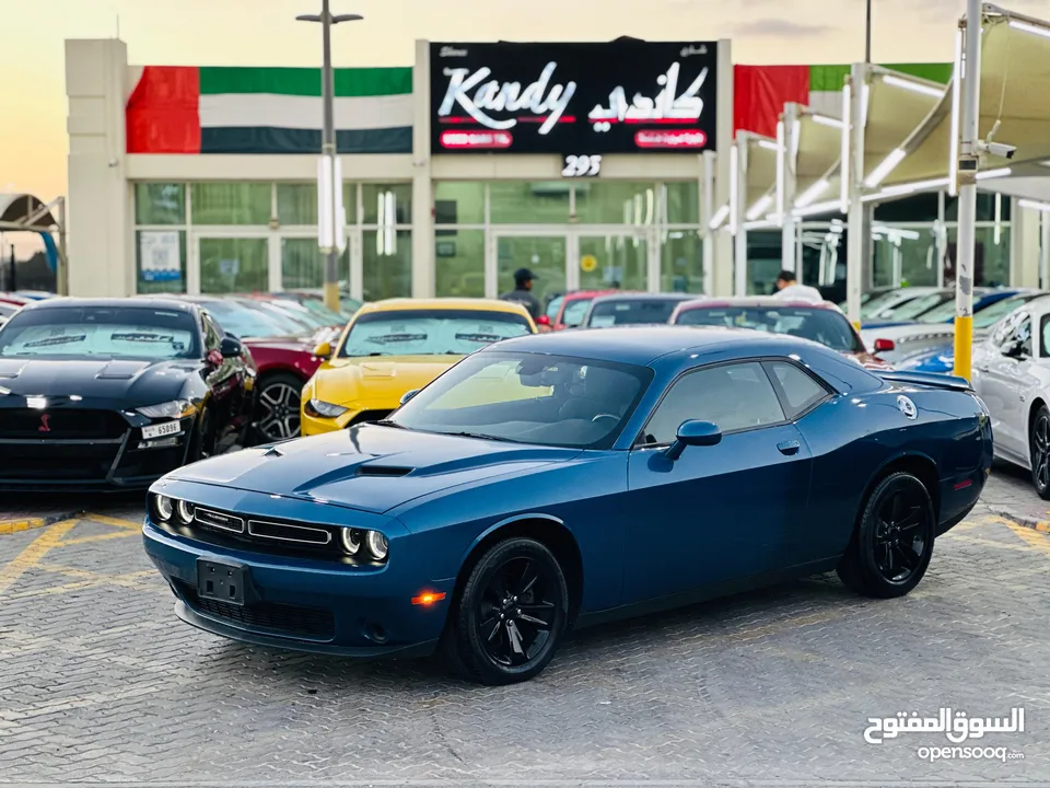 DODGE CHALLENGER SXT 2021