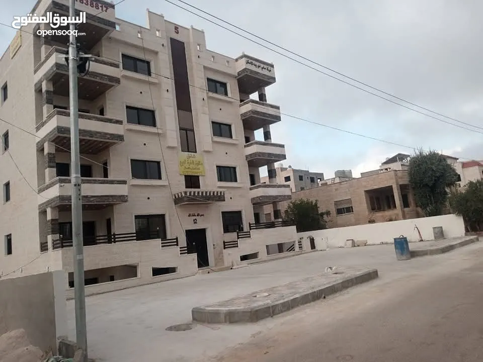 شقه بحيه الشرقي للبيع