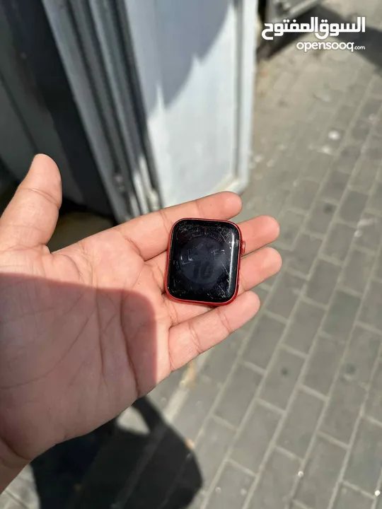 ساعة ابل وتش (اصلية)جيجا 32  بسعر ممتاز ومييز  تواصل على خاص