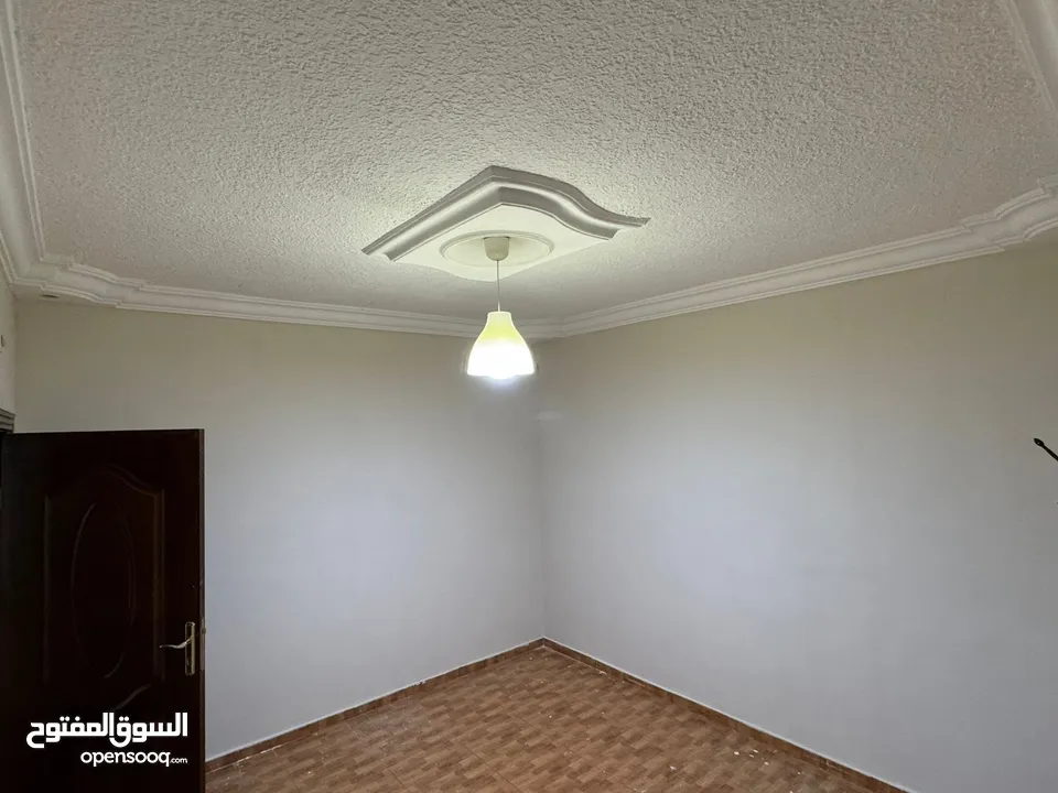 شقة فارغة للايجار في شفا بدران 3 نوم 320