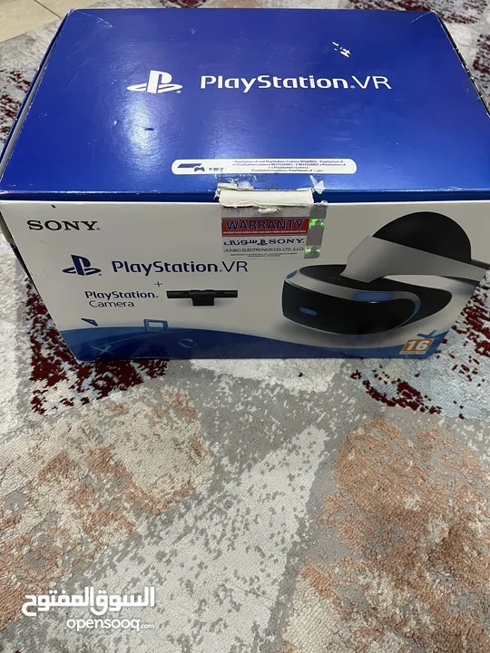 جهاز VR ps4 مع مضارب اضافيه مستعمله وكالة