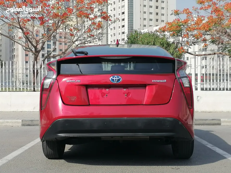Toyota Prius 2016 Hybrid تويوتا بريوس هايبرد بحالة ممتازة
