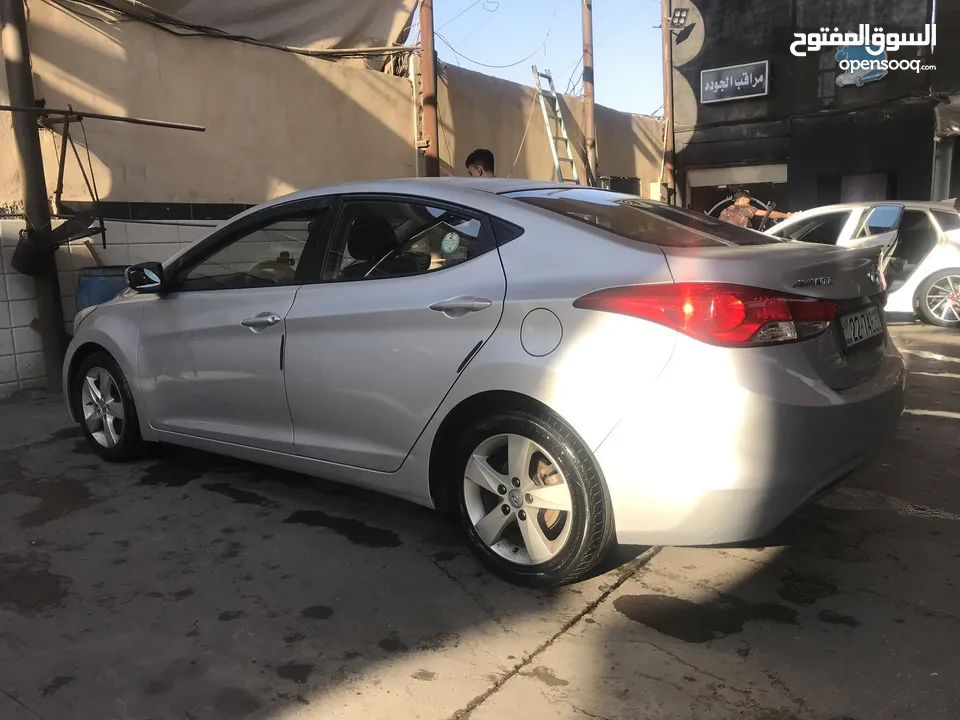 هيونداي افانتي MD 2014 للبيع