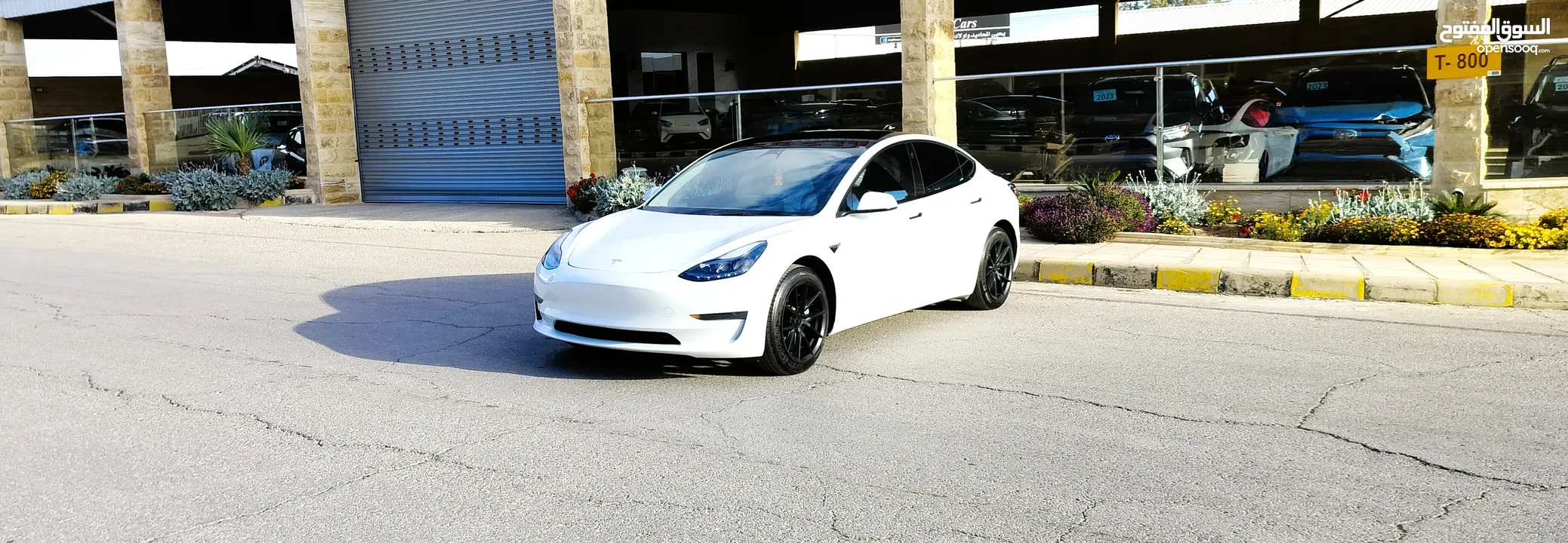 تيسلا 2022 model 3 فحص كامل اوتوسكور +B بدون ملاحظات بودي (كرت ابيض) بحالة الوكالة بسعر لقطة ومحرووق