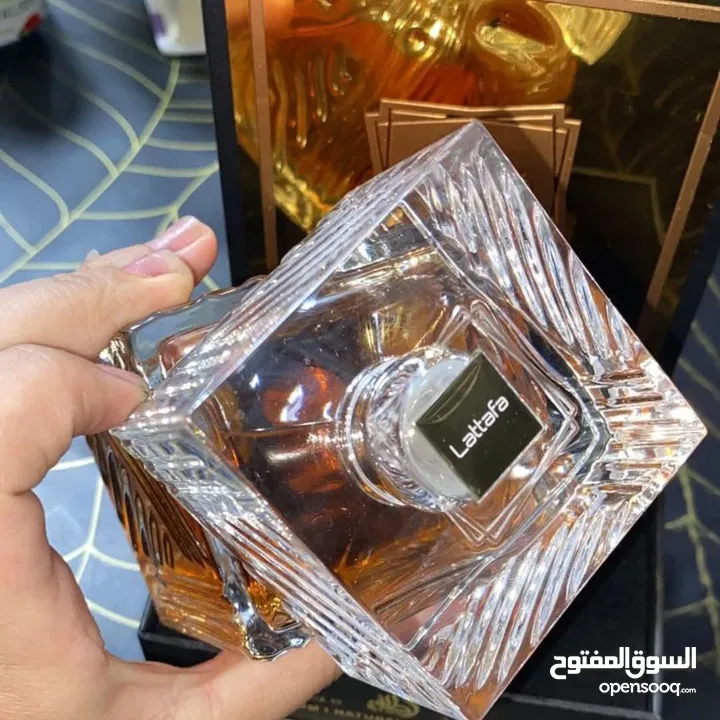 عطر خم رة الاصلي بسعر 20 دينار وارد امراتي made in u.a.d.....................................