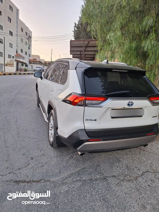تويوتا راف فور 2019 LE بحاله الوكاله بسعر مناسب