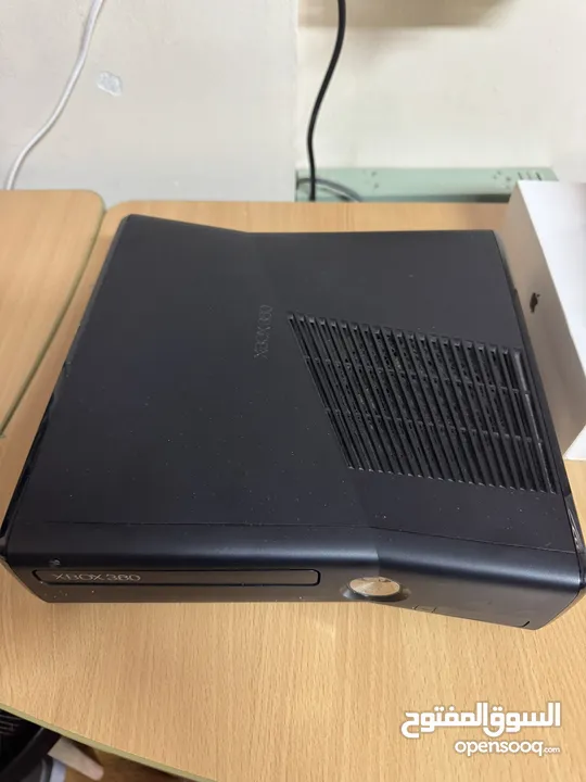 مستعمل بحالة جيدة جداً مع CD لأ توجد فيه اي مشاكل سبب البيع شراء منتج جديد مع أيادي X BOX 360 Kinect