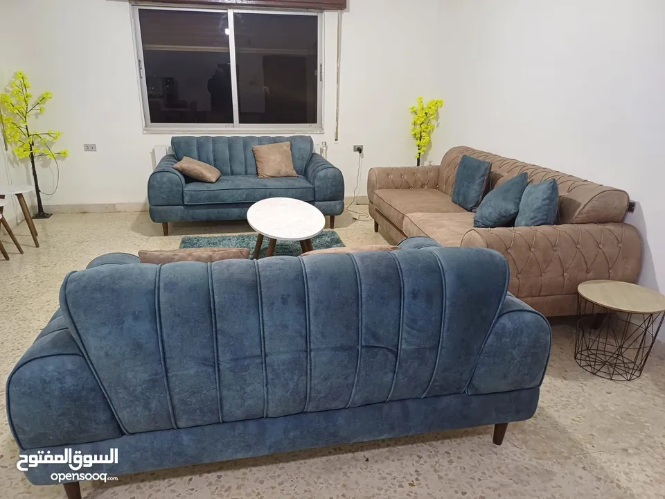 غرفة ضيوف استخدام بسيط جدا بحاله ممتازه