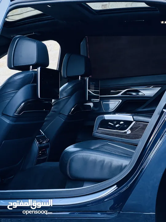 BMW745le....