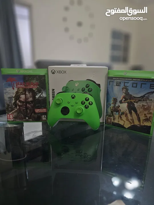Xbox One s with gta 5 and more