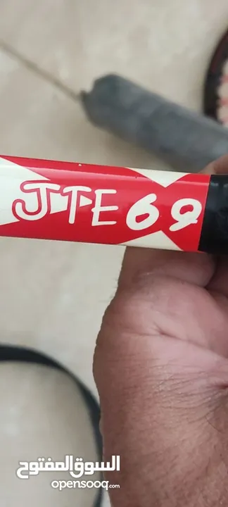 مضرب تنس ارضي للبيع نوعية فاخرة