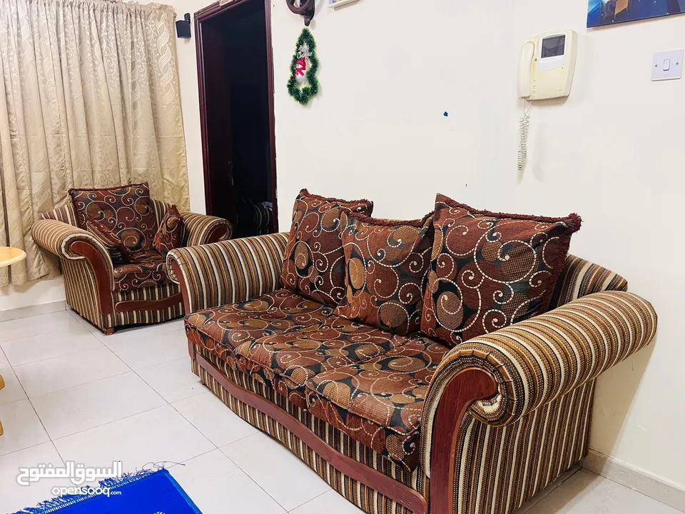 5 Seater sofa in excellent condition & well maintained