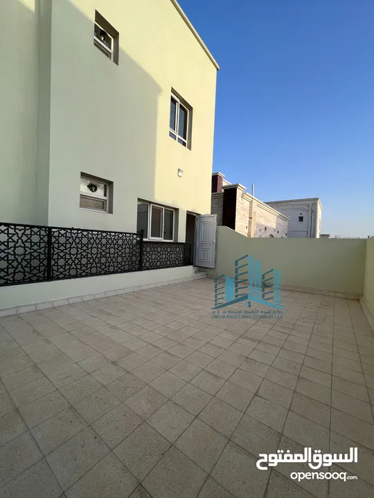 فيلا تجارية راقية Excellent Commercial Villa