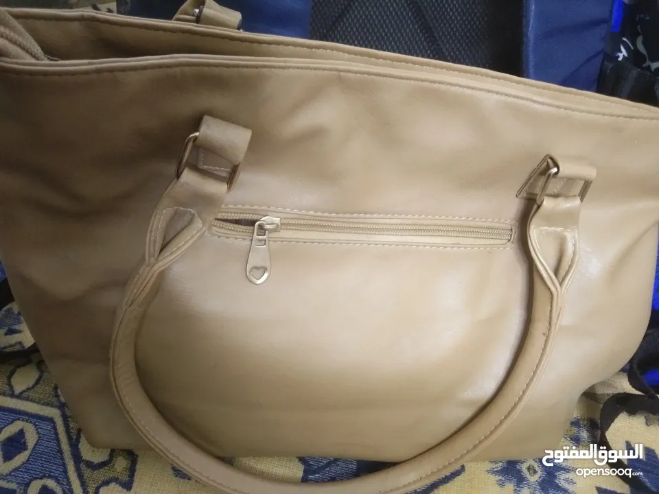 good and new condition hand bag