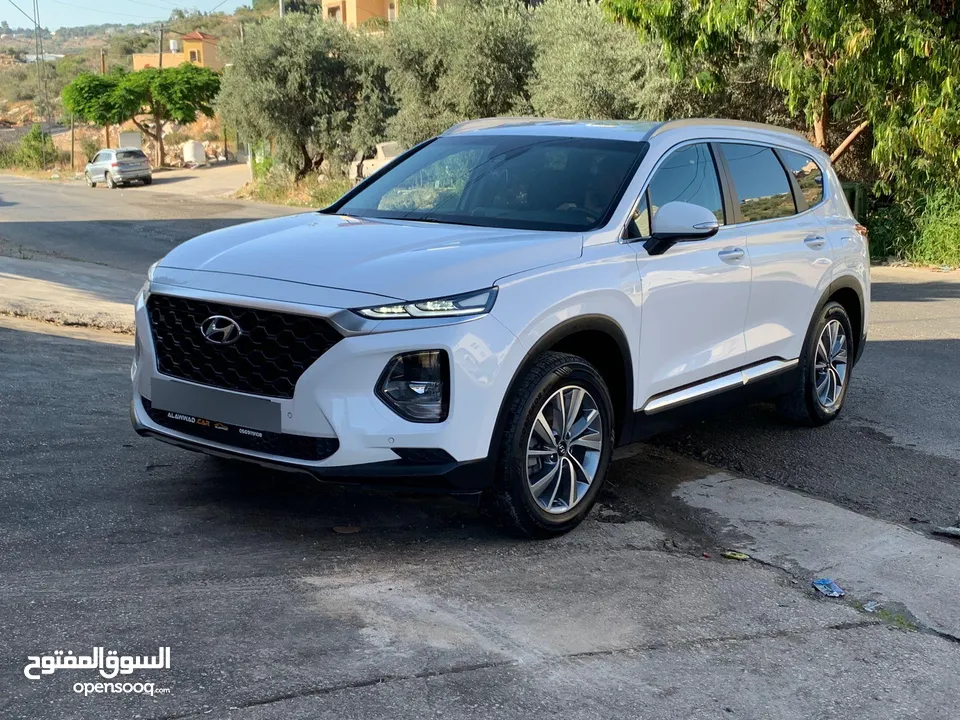 سنتافي 2019بالرخصة ركاب 6+1دهان شركة عداد 45الف فل فل اضافات ومواصفات ماتور 2000_ديزل امكانية البدل
