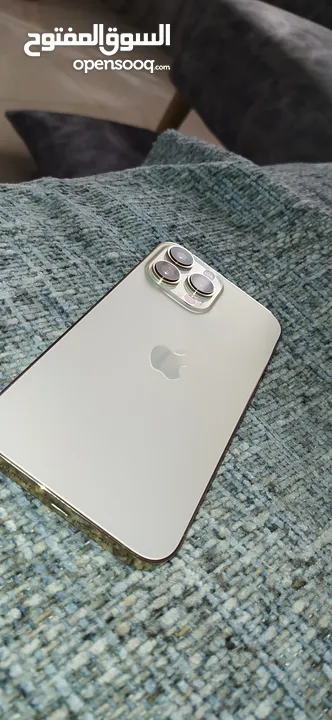 ايفون 13 برو ماكس حجم 1 تيرا أكبر ذاكره Iphone 13 Pro Max 1 Tera لون ذهبي إطار ولؤلؤي افخم لون