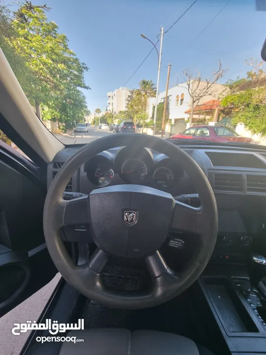 2007 Dodge Nitro SLT فحص كامل أعلى صنف بحالة الوكالة