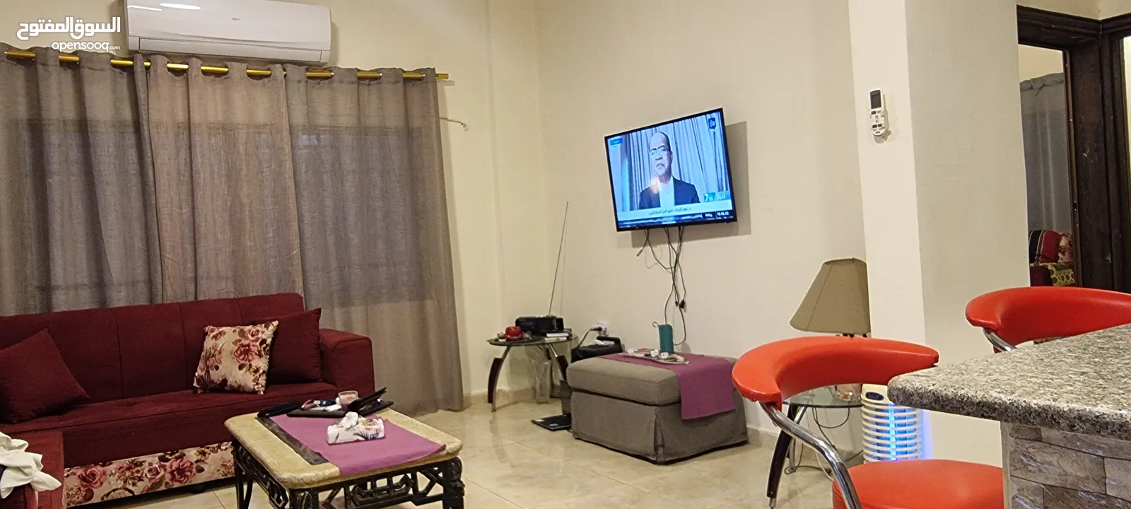 منزل مع مسبح وكراج للبيع