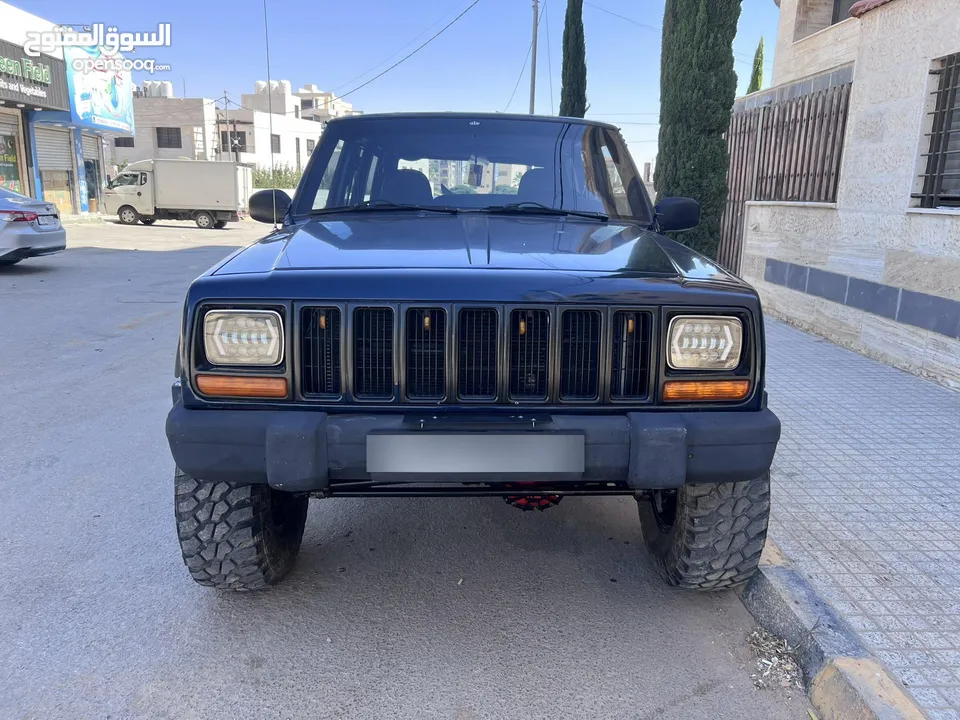 للبيع - جيب شيروكي XJ موديل 1999  جاهز للبر والمغامرات!