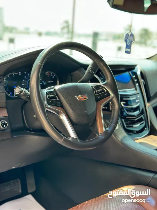2016 Cadillac Escalade 6.2L Premium Luxury, ( short القصير )   كاديلاك اسكاليد، الفئة الفاخرة