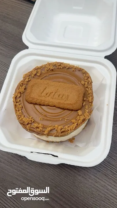 (رشة سكر)بتوفر توزيعات حلو للمناسبات دونات بأفخم الزينه تشيز كيك لوتوس كريب