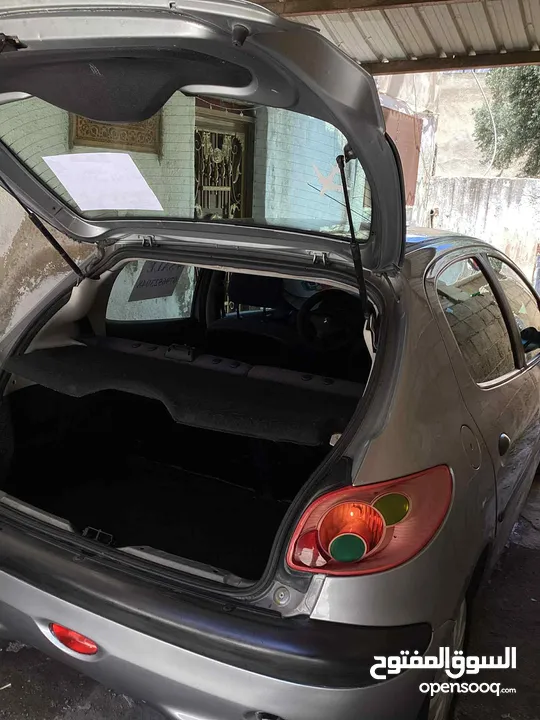 بيجو 206 للبيع بسعر مغري فحص 3 جيد الفحص مرفق بالصور.