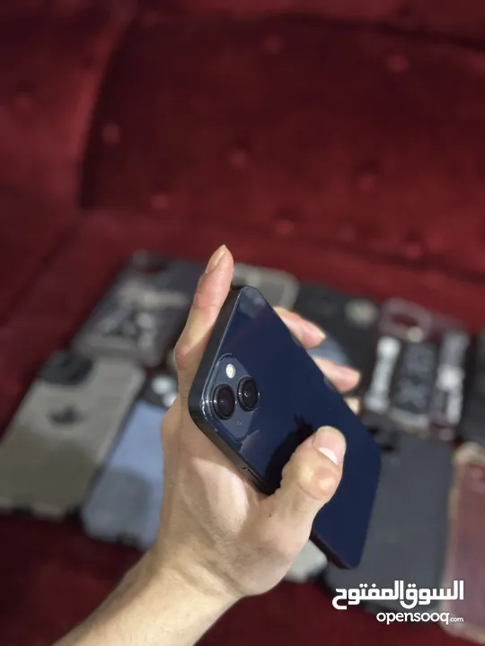 iPhone 13 128g بطارية 89  الجهاز كلشي واضح بالصور  مغير بطارية اصلية ونسبتها 89 موجود بالخليل نفسها
