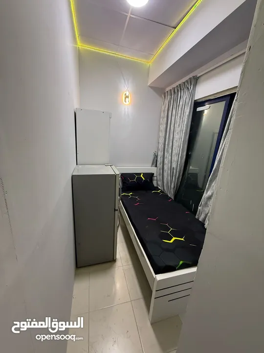 بدون عموله افخم سكن مشترك بنات وشباب في عجمان المويهات و الروضة شامل جميع الخدمات فرش جديد اول ساكن