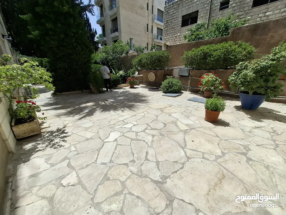 شقة غير مفروشة للإيجار  ( Property 43170 )-174836195
