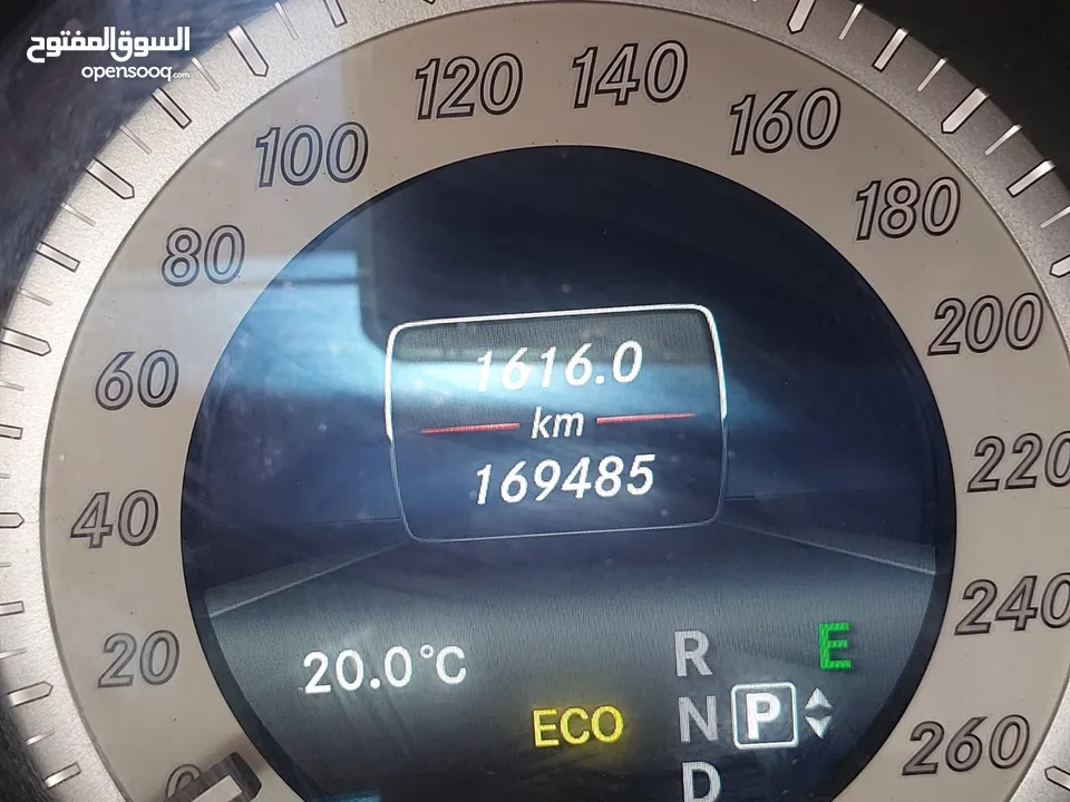 مرسيدس E180 لون ابيض لؤلؤي فحص كامل فل الفل بانوراما وارد غرور بسعر مغري قابل للبدل