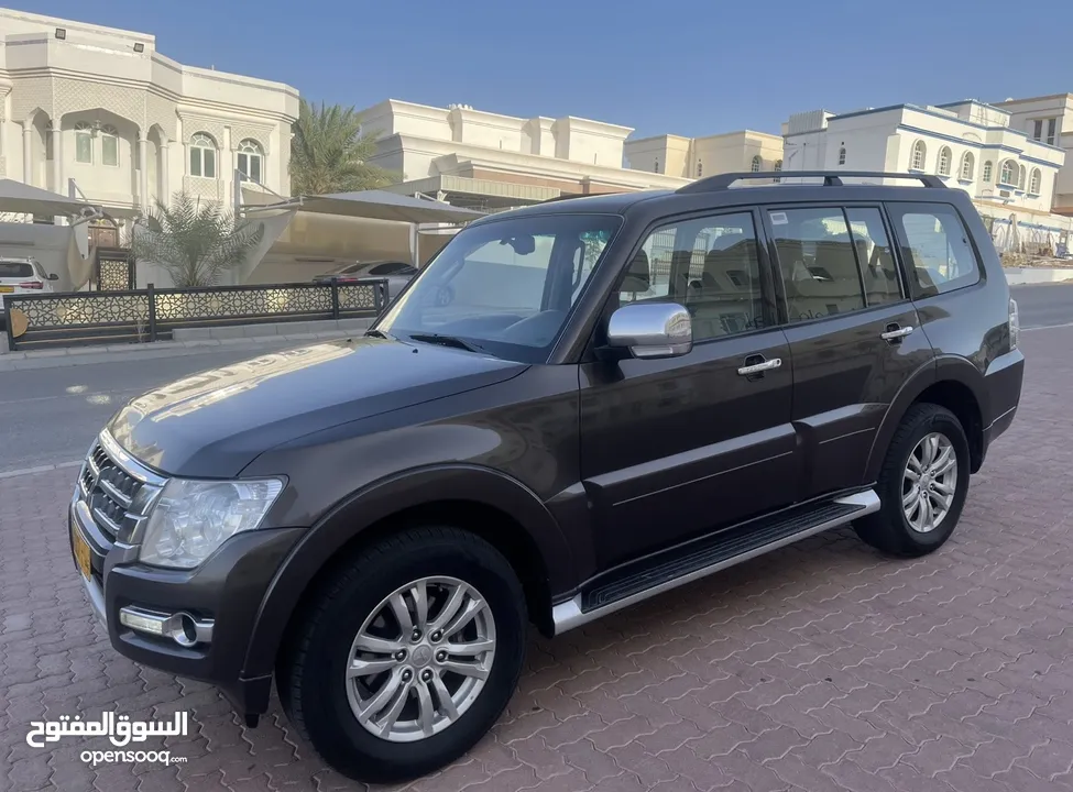 Mitsubishi Pajero 2017 (Gcc Car) 3.8cc in Excellent Condtion