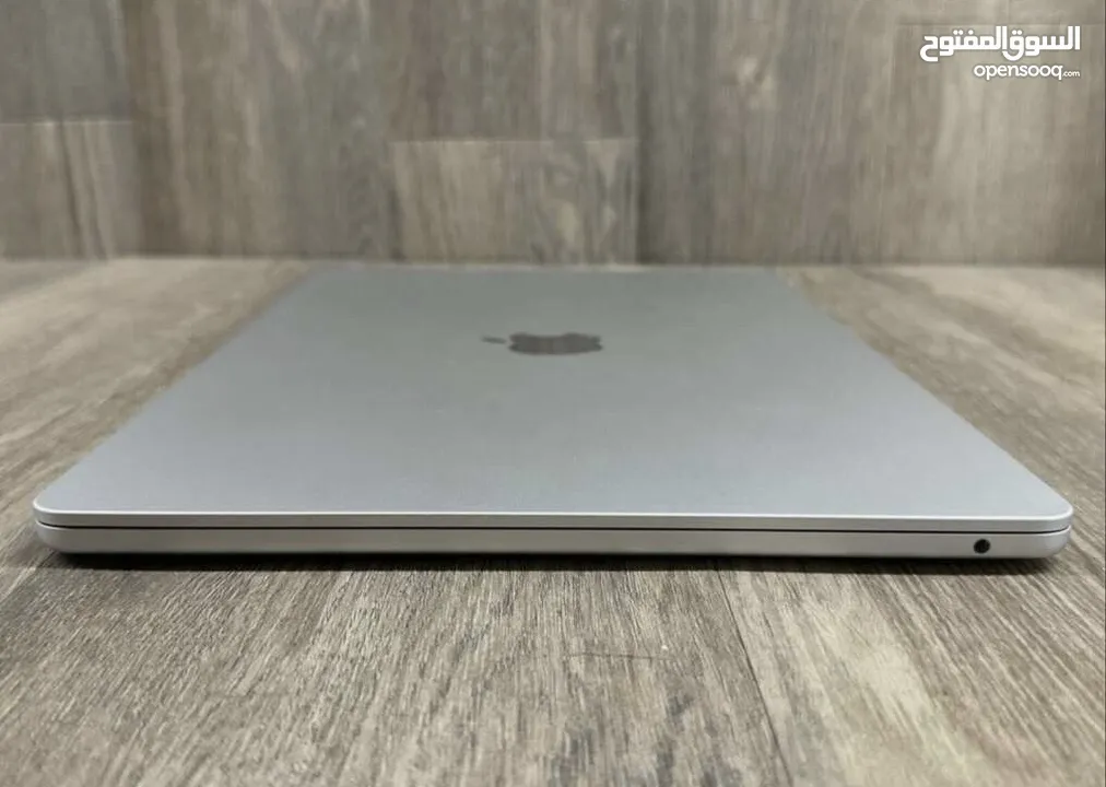 MacBook Air /m2 /15 inch /256GB /8ram