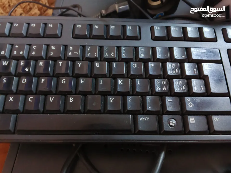 كميوتر كور دويو للليع مشالله عليه بشغل العاب وانترنت سريع عليه wi fi