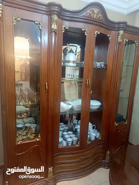 غرفه سفره دمياطي مصرية مع فضيه وبوفيه للبيع بحاله الوكاله للبيع المستعجل بداعي نقل البيت