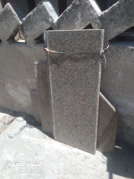 مطبخ ارضي كامل مع باب