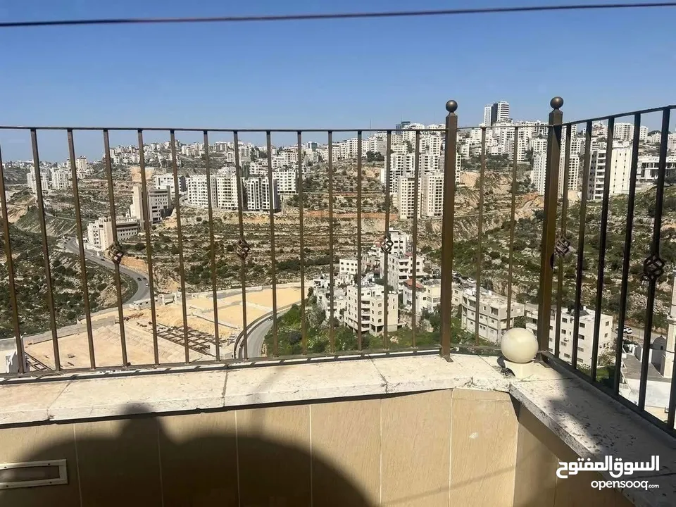 روف مفروش للايجار للموظفين او الموظفات في الطيره قرب سريه رام الله