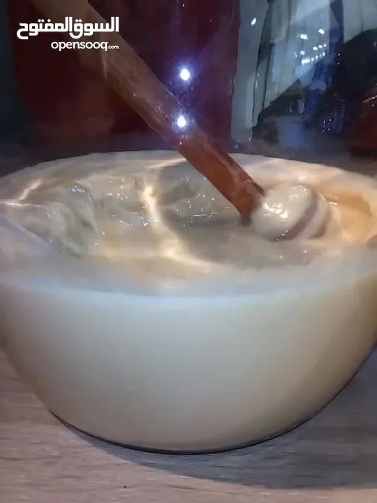 عسل يمني و بلدي