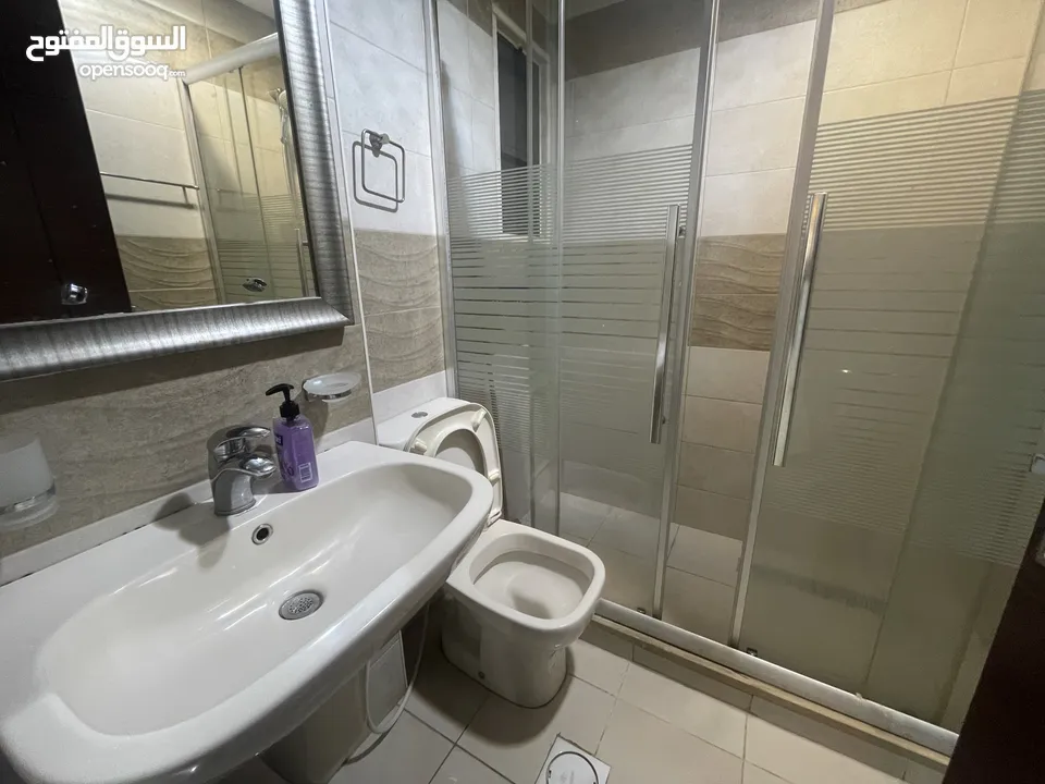 شقة مفروشة للايجار في الروابي  ( Property 38990 )-175072411